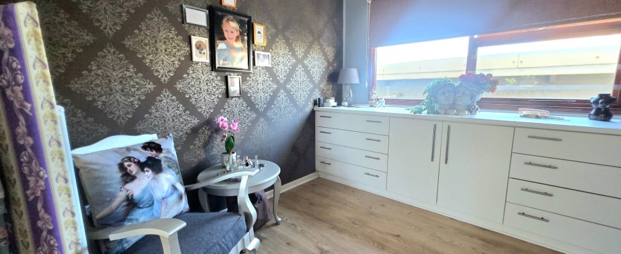 2 Bedroom Property for Sale in Kleinbaai Western Cape